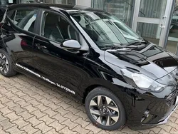 Schwarz Gebraucht 2024 Hyundai i10 Trend Kleinwagen | 16.890 € (Fairer Preis)