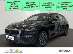 Schwarzmagic perleffekt met. Neu 2024 Skoda Scala Drive Kleinwagen | 24.799 € (Etwas zu teuer)