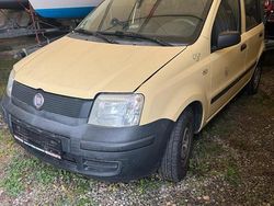 Gelb Gebraucht 2009 Fiat Panda Limousine | 799 €