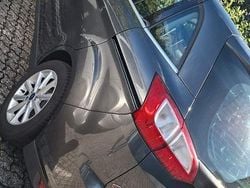 Grau Gebraucht 2018 Ford C-MAX Titanium Van / Kleinbus | 12.900 € (Teuer)