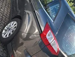 Grau Gebraucht 2018 Ford C-MAX Titanium Van / Kleinbus | 13.500 € (Teuer)