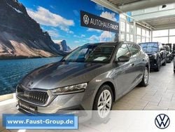 Silber metallic Gebraucht 2023 Skoda Octavia Ambition Kombi | 23.950 € (Guter Preis)