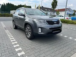 Grau Gebraucht 2015 Kia Sorento 2 SUV | 11.999 € (Guter Preis)