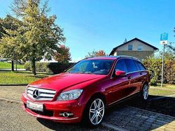 Rot Gebraucht 2011 Mercedes C200 Avantgarde Limousine | 8.800 € (Fairer Preis)