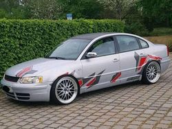 Silber Gebraucht 2000 VW Passat Limousine | 2.900 € (Etwas zu teuer)