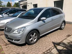 Silber Gebraucht 2007 Mercedes B200 Van / Kleinbus | 4.290 € (Fairer Preis)