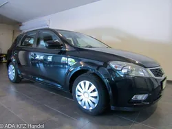 Schwarz Gebraucht 2010 Kia Ceed Limousine | 6.990 € (Teuer)