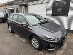 Schwarz Gebraucht 2020 Hyundai i30 Pure Kombi | 14.890 € (Guter Preis)