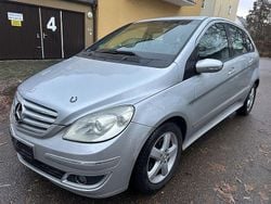 Gebraucht 2005 Mercedes 180 Limousine | 1.799 €