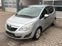 Silber Gebraucht 2011 Opel Meriva Van / Kleinbus | 4.100 € (Fairer Preis)