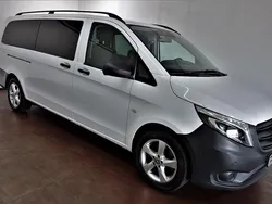 Arktikweiss Gebraucht 2021 Mercedes Vito Edition Van / Kleinbus | 30.999 €