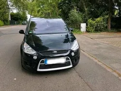 Schwarz Gebraucht 2025 Ford S-MAX Titanium Van / Kleinbus | 3.950 €