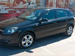 Schwarz Gebraucht 2006 Opel Astra Limousine | 3.499 € (Teuer)