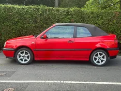 Rot Gebraucht 1995 VW Golf Cabriolet Cabrio | 3.900 €