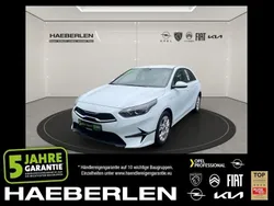 Cararra weiß (metallic) Gebraucht 2022 Kia Ceed Edition 7 Limousine | 14.980 € (Superpreis)