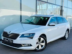 Weiß Gebraucht 2017 Skoda Superb Ambition Kombi | 9.000 € (Fairer Preis)