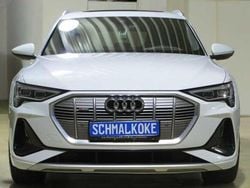 Glacier white (metallic) Gebraucht 2021 Audi e-tron S-Line SUV | 35.950 € (Guter Preis)