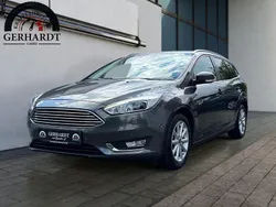 Grau Gebraucht 2017 Ford Focus Titanium Limousine | 9.980 € (Fairer Preis)