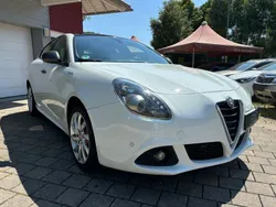 Weiß Gebraucht 2014 Alfa Romeo Giulietta Turismo Kleinwagen | 7.900 € (Fairer Preis)