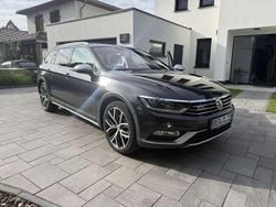 Grau Gebraucht 2019 VW Passat Alltrack Kombi | 17.500 € (Fairer Preis)
