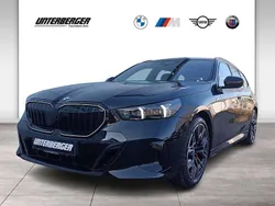 Black sapphire Neu 2025 BMW 540 M Sport Kombi | 82.130 € (Fairer Preis)