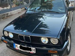 Schwarz Gebraucht 1991 BMW 320 Cabriolet Cabrio | 21.900 €