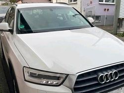 Weiß Gebraucht 2017 Audi Q3 Basis SUV | 16.300 € (Guter Preis)