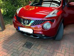 Rot Gebraucht 2016 Nissan Juke N-Connecta SUV | 10.090 € (Fairer Preis)