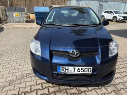 Blau Gebraucht 2007 Toyota Auris Luna Limousine | 4.950 € (Etwas zu teuer)