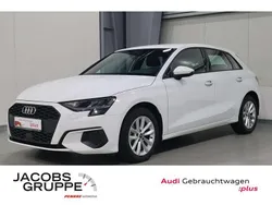 Weiß Gebraucht 2022 Audi A3 Sportback Limousine | 27.420 € (Fairer Preis)