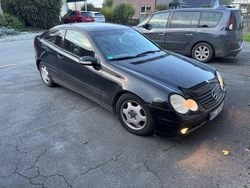 Schwarz Gebraucht 2003 Mercedes C180 Coupé | 1.200 € (Superpreis)
