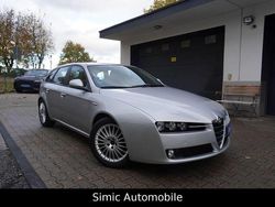 Grau Gebraucht 2007 Alfa Romeo 159 Distinctive Kombi | 4.650 € (Fairer Preis)