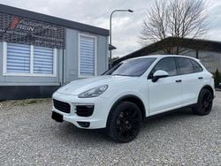 Weiß Gebraucht 2016 Porsche Cayenne S SUV | 33.900 € (Guter Preis)