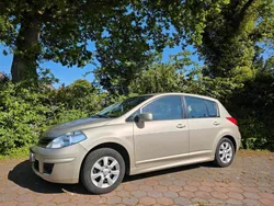 Gold Gebraucht 2011 Nissan Tiida Kleinwagen | 2.700 € (Guter Preis)
