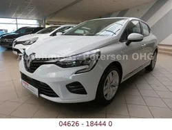 Weiß Gebraucht 2020 Renault Clio V Limousine | 12.590 € (Fairer Preis)