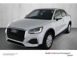 Weiss Gebraucht 2024 Audi Q2 Advanced Plus SUV | 29.498 € (Etwas zu teuer)