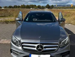 Grau Gebraucht 2019 Mercedes E400 Kombi | 28.200 € (Fairer Preis)