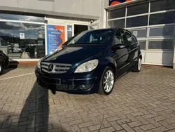 Blau Gebraucht 2005 Mercedes B200 Van / Kleinbus | 1.999 € (Etwas zu teuer)