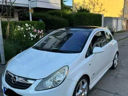 Weiß Gebraucht 2008 Opel Corsa OPC Limousine | 1.300 € (Guter Preis)