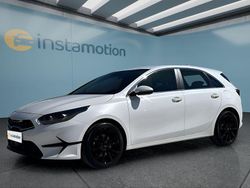 Gebraucht 2021 Kia Ceed Kleinwagen | 23.449 € (Etwas zu teuer)