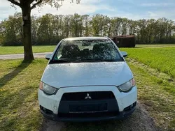 Weiß Gebraucht 2010 Mitsubishi Colt Limousine | 1.950 € (Guter Preis)