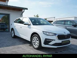 Weiß Gebraucht 2024 Skoda Scala Selection Kleinwagen | 19.490 € (Guter Preis)