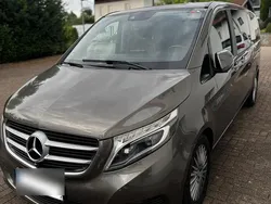 Grau Gebraucht 2017 Mercedes V250 Van / Kleinbus | 25.500 € (Guter Preis)