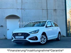 Weiß Gebraucht 2021 Hyundai i30 Pure Kombi | 14.490 € (Guter Preis)