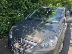Plat.anthr./rogrey/0j:silbergr Gebraucht 2012 Opel Zafira Family Van / Kleinbus | 2.990 € (Superpreis)