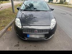 Grau Gebraucht 2009 Fiat Punto Kleinwagen | 1.450 € (Superpreis)