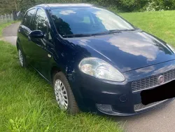 Blau Gebraucht 2009 Fiat Punto Kleinwagen | 2.800 € (Teuer)
