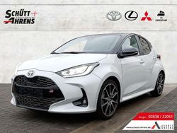 Ash grey metallic/ black mica Gebraucht 2022 Toyota Yaris Hybrid Sport Limousine | 23.980 € (Teuer)