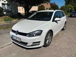 Oryxweiß perlmutteffekt (metallic) Gebraucht 2014 VW Golf VII Comfortline Kombi | 4.499 € (Superpreis)