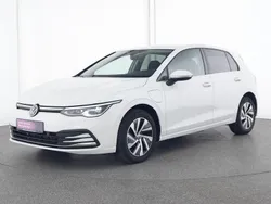 Weiß Gebraucht 2021 VW Golf VIII Style Limousine | 21.976 € (Guter Preis)